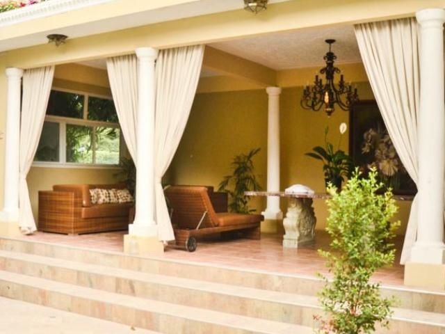 Eden Gardens Wellness Resort & Spa Kingston Buitenkant foto