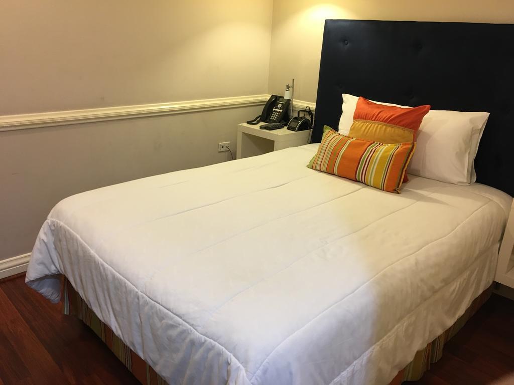 Eden Gardens Wellness Resort & Spa Kingston Buitenkant foto